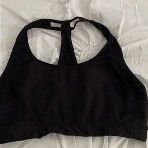 sports bra